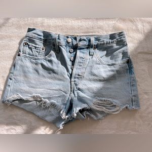 Levi's Light Wash 501 Denim Short Sz 26